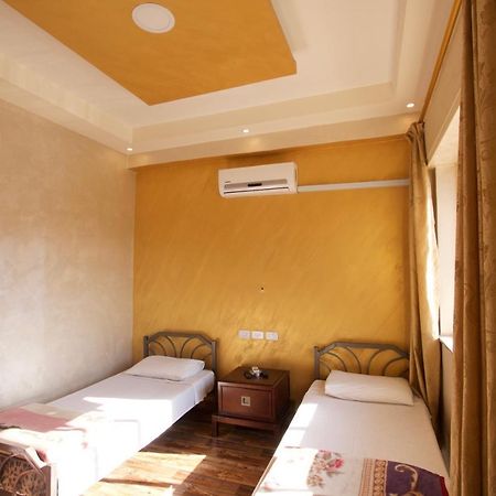 Erasmus Student House By Sunrise Hostel Amman Exterior photo