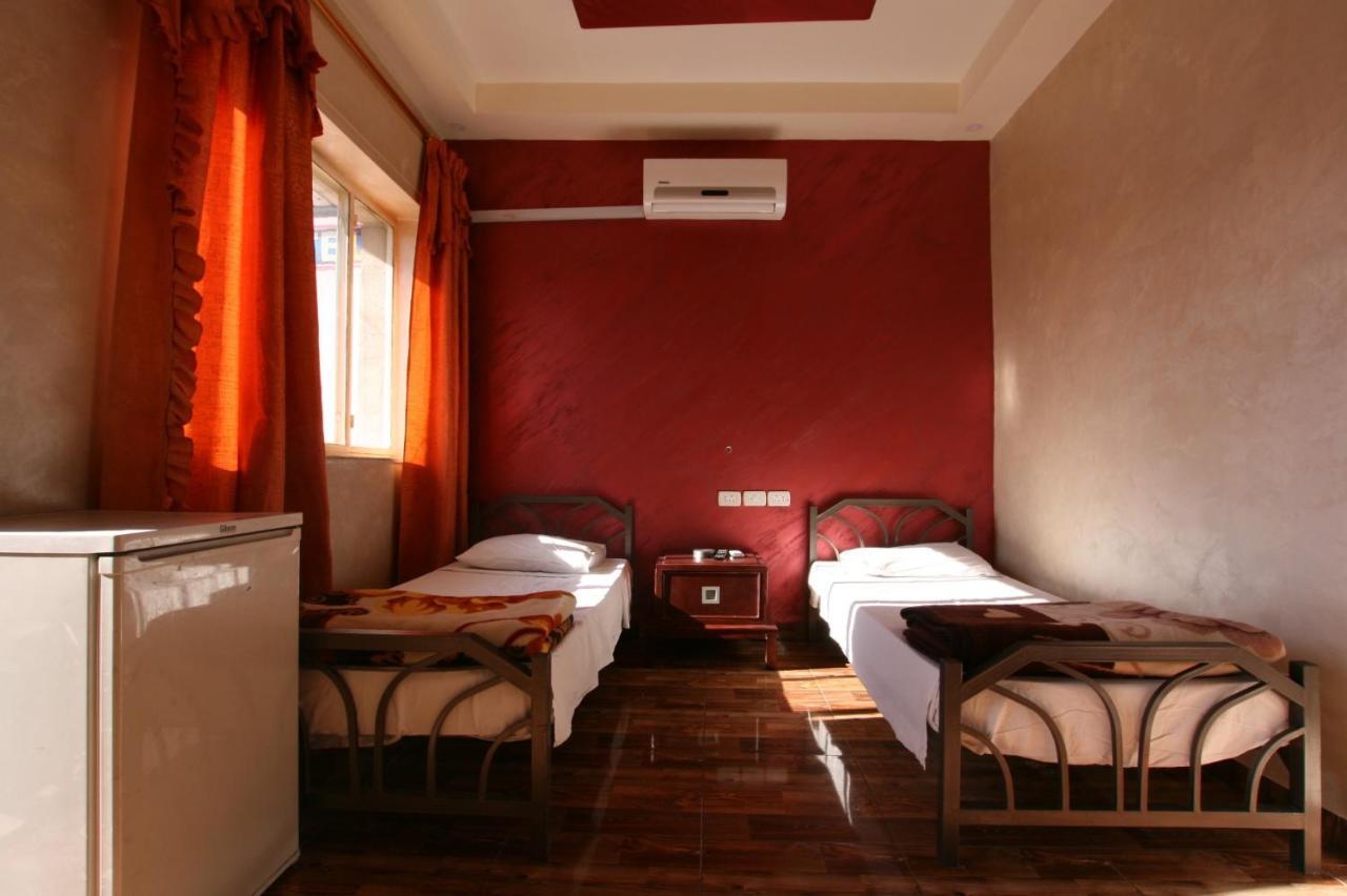 Erasmus Student House By Sunrise Hostel Amman Exterior photo