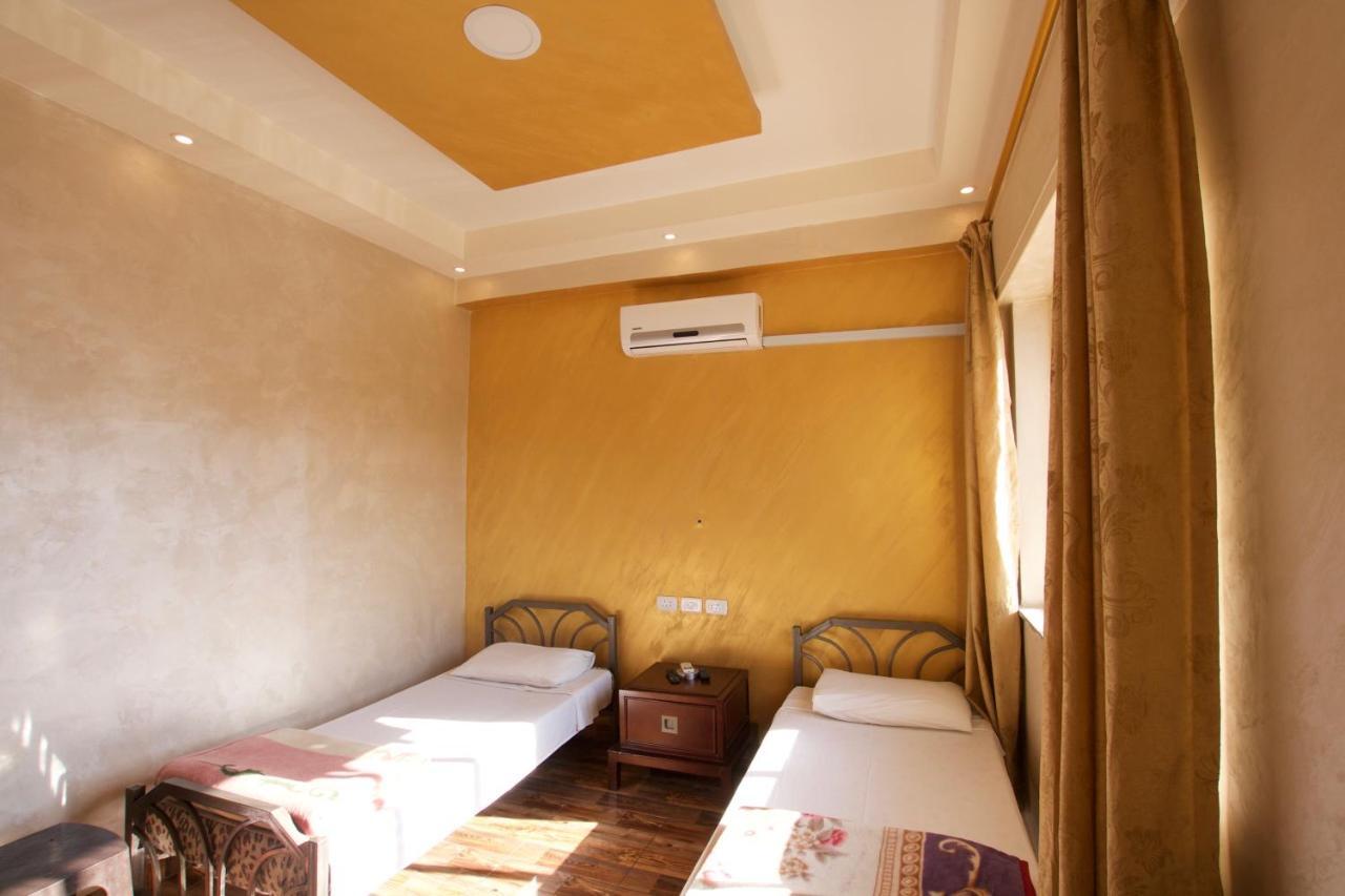 Erasmus Student House By Sunrise Hostel Amman Exterior photo